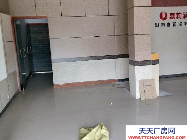 郴州市桂阳区 火田加油站旁郴桂大道旁边 仓库 120平米
