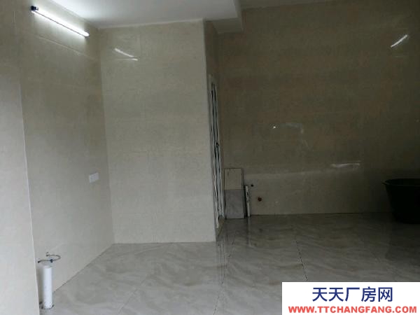 郴州市桂阳区  桂阳城区 翡翠湾 仓库 30平米