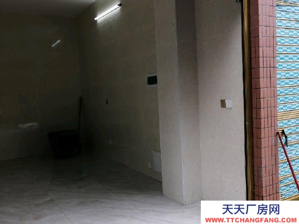 郴州市桂阳区  桂阳城区 翡翠湾 仓库 30平米