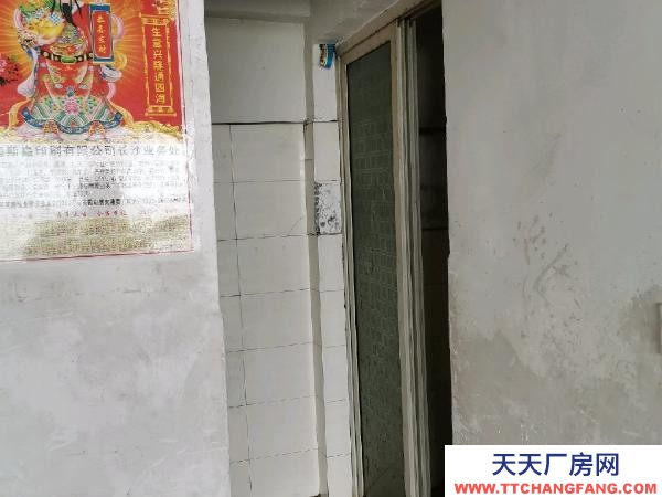 郴州市资兴区 临街，主干道附近，出行便利。