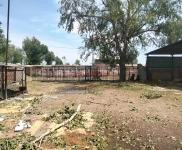 (出租) 白城交通方便，有办公室，住房，三相电，场地，公路边