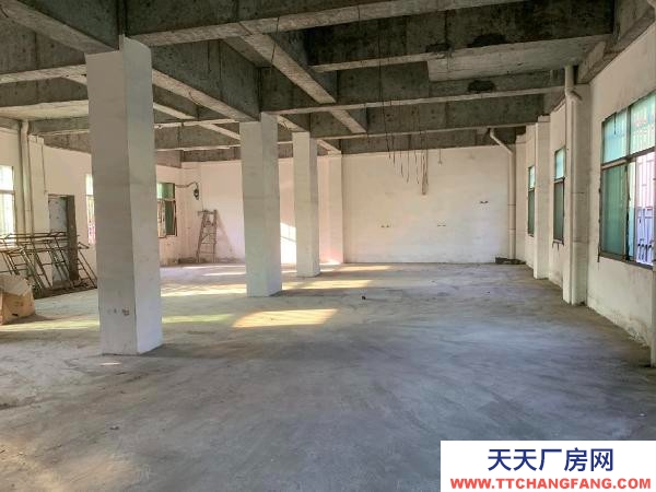 郴州市宜章区 文明北路 亚红二手车有限公司 二楼商铺招租啦