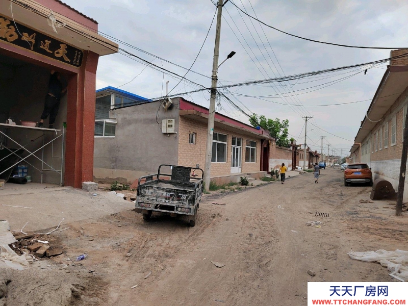 (出租) 可开超市，住人，存货