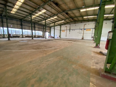 (出租) 马安镇工业区滴水10米钢构厂房面积2900平（可分租）证件齐图2