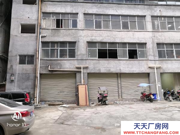 怀化市鹤城区 本厂房位于新家庄二手车市场相邻，现出租中