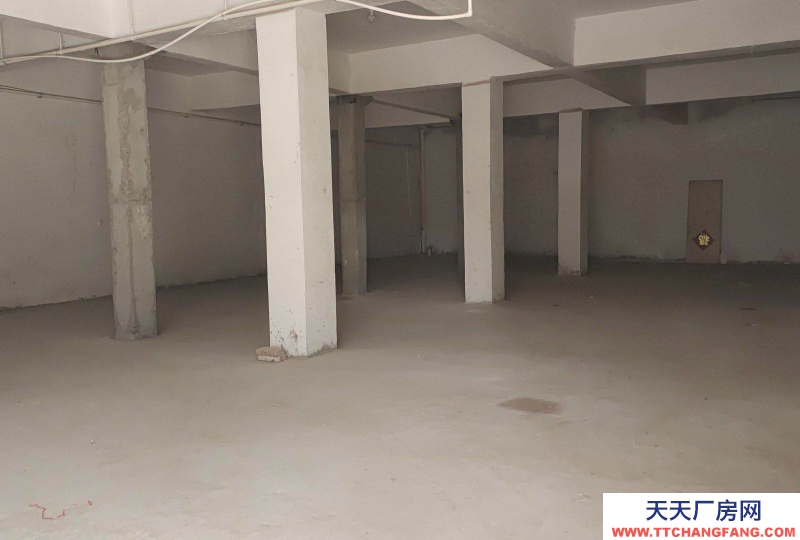 邢台 任县  可分割出售，交通便利，邻近高速口，水电水井，配套齐全，1000平冷库，1300平厂房，可用于加...