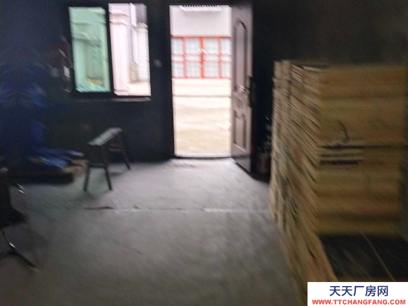 (出租) 淘宝小厂房，200平，设备齐全，扎钉机缝纫机裁布机