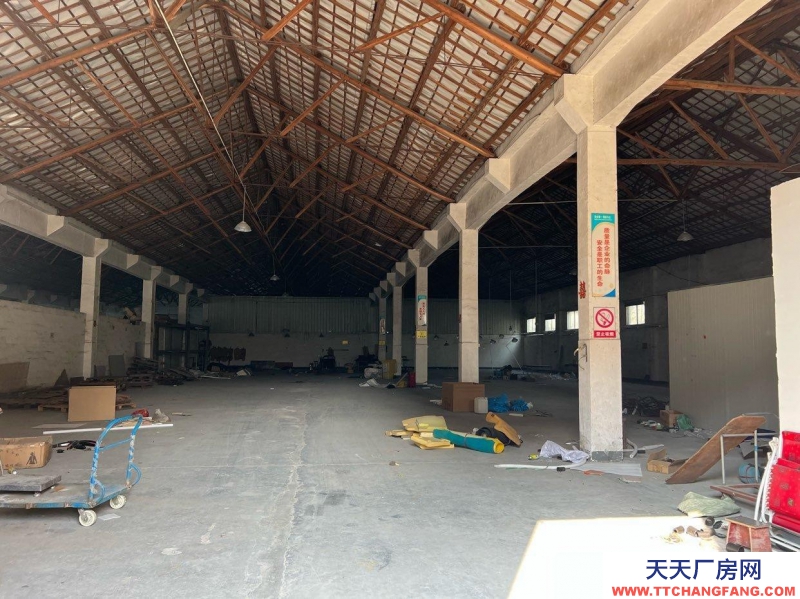 (出租) 碧门村黄母口国道旁厂房 门口有停车场地 大型货车均可停放