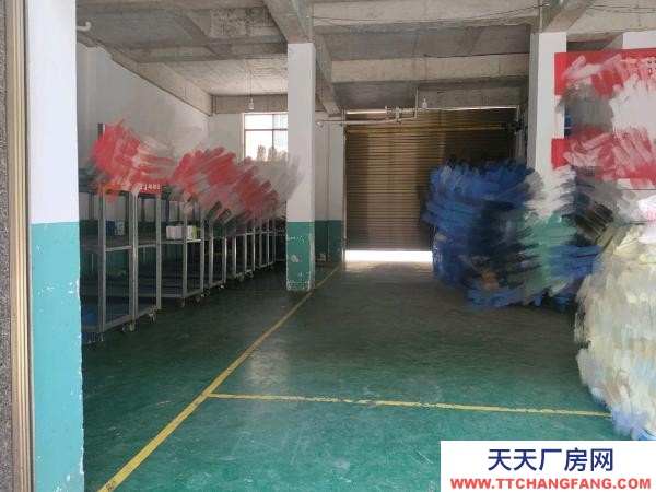 怀化市芷江区仓库出租 房源地址位置优越，小区安全严谨，干净整洁，周边设施齐全。