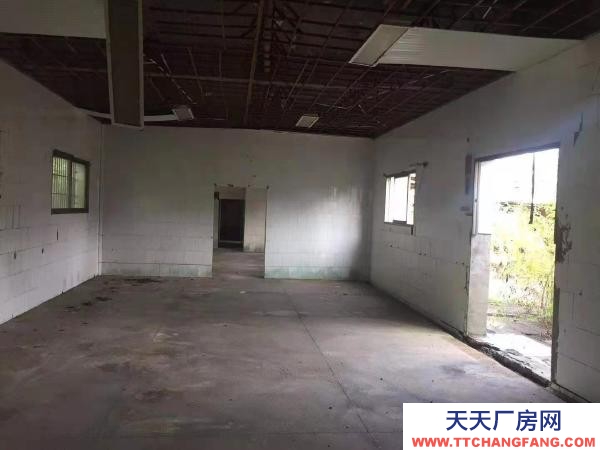 永州市冷水滩区厂房出租 水泥结构即可做仓库又可以做厂房 占地3000多的平米。