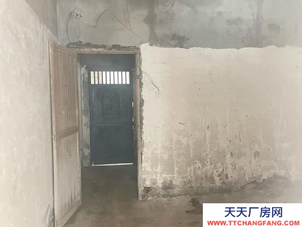 永州市冷水滩区仓库出租  仓库空间很大，可以放很多货物