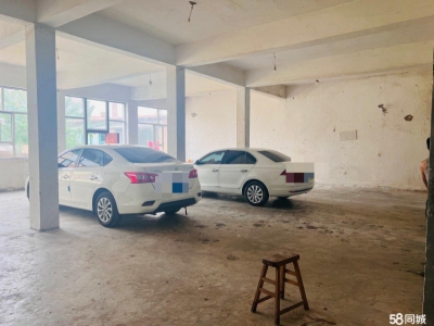 (出租) 民福西街路南，有三相电，7间300平米,临街图1