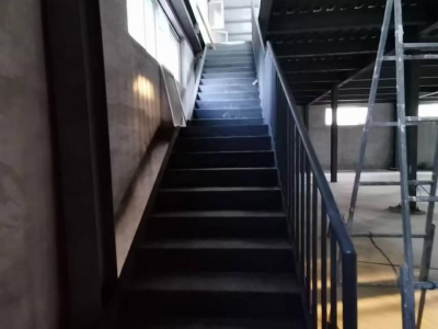邢台 巨鹿 (出租) 两层厂房，适合办幼儿园，餐饮行业火锅制品厂房图1