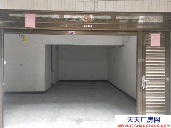永州市祁阳区物资仓库 临街门面带厨卫出租，门前可停小车，侧面可停货车，卸货很方便。