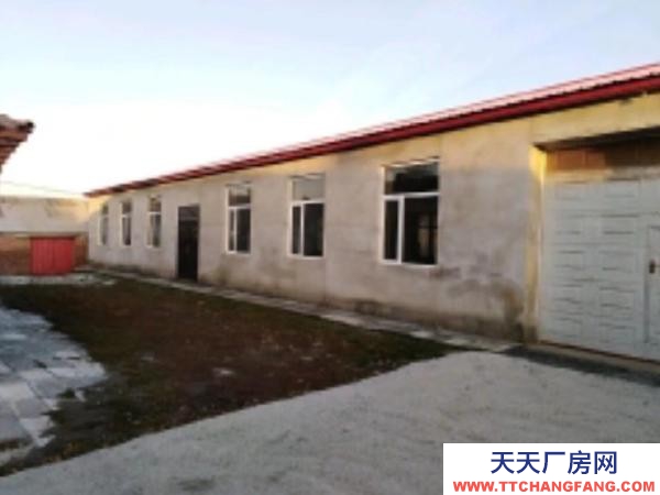 道里有动力电，机加工厂房300平，住房200平，深水井，沉淀窖等