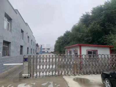 南岗出租香坊区学府东路88号龙运汽配城对面6000平方米仓库图1