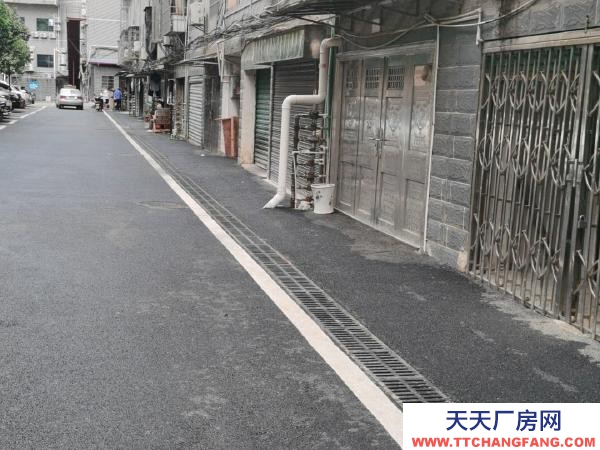 永州市东安物资仓库  同心路鑫龙家园小区1楼车库33平