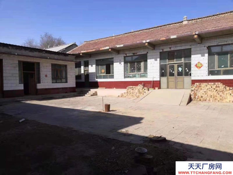 邢台 平乡  (出租) 邻大马路四合院水电齐全