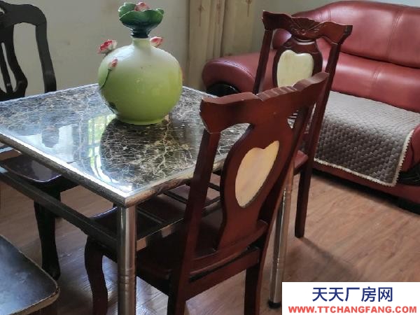 娄底市娄星物资仓库 现租送二个月，一室一厅出租拎包入住