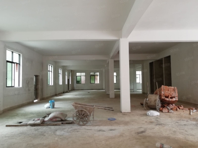 (出租) 梅州梅县框架结构！楼房三楼厂房1100平，可进拖头欢迎抢租！适合轻加工行业图2