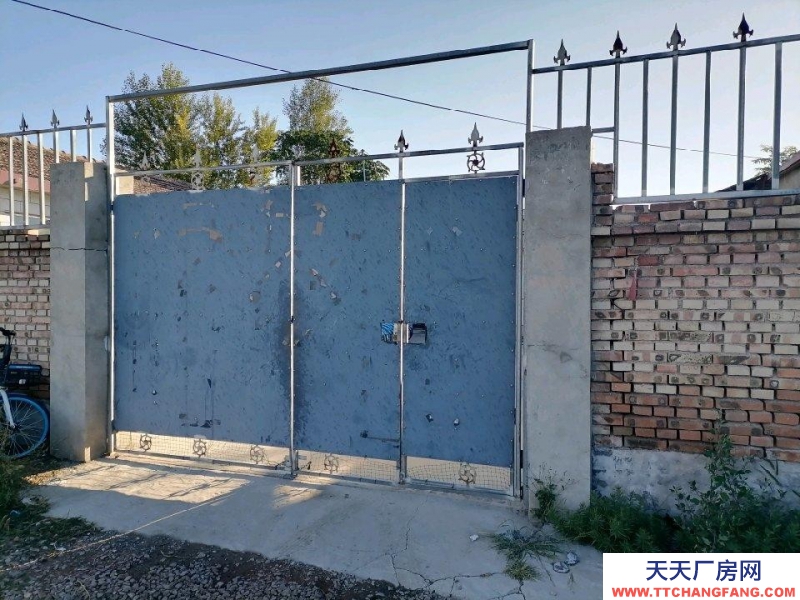 张家口 桥东 茶饮料厂房(出租) 独院，三相电噪音梢大可接收，场地宽阔