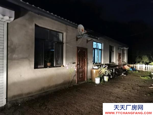 松北民房80米车库30米 可存放物品