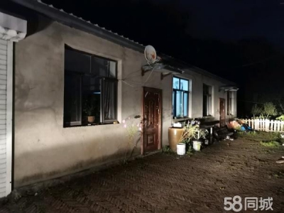 松北民房80米车库30米 可存放物品图1