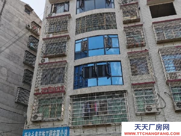 娄底市新化物资仓库 狮子山公园农丰码头隆丰烟酒行旁边，可做仓库