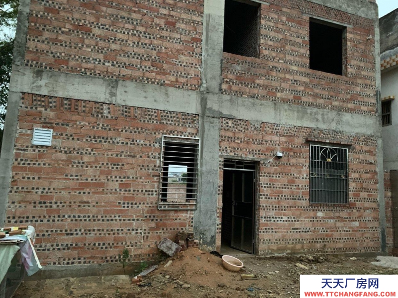 (出租) 梅州兴宁建好二层240平毛柸别墅，前后花园总面积580平可仓储可加工办厂