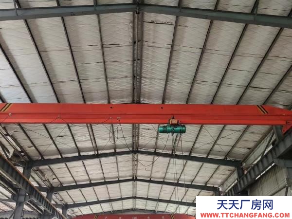 娄底市涟源机加工厂房 标准钢结构厂房，交通便利。