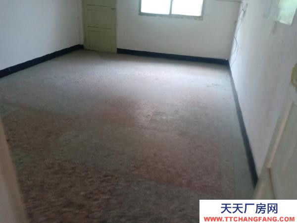 娄底市涟源物资仓库 人民路旁边，交通方便，价格实惠，可以办公，可以做仓库厂房