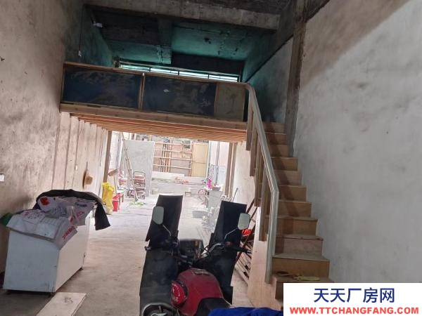 娄底市涟源物资仓库 可做仓库，可做住房，停车方便。