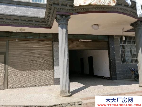 娄底市涟源物资仓库 交通方便，位置好，门前有个大坪方便停车。