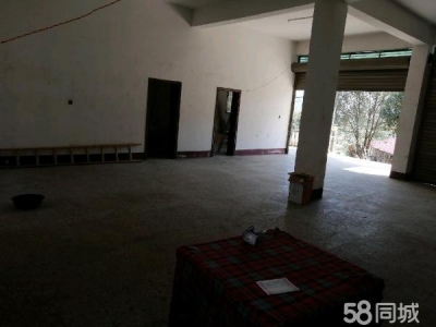 娄底市涟源物资仓库 交通方便，位置好，门前有个大坪方便停车。图4