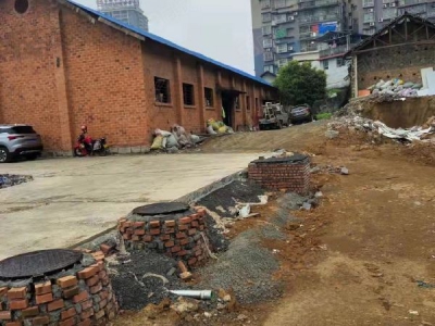 湘西市吉首机加工厂房 人民北路宏泰驾校旁房东自建标准厂房仓库直接出租图1
