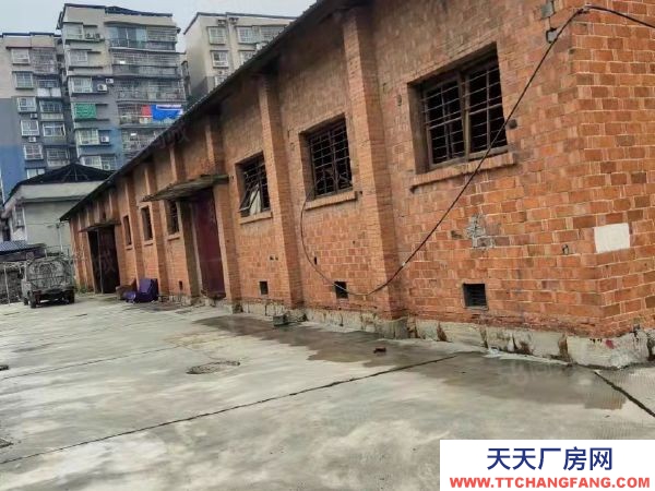 湘西市吉首机加工厂房 人民北路宏泰驾校旁房东自建标准厂房仓库直接出租