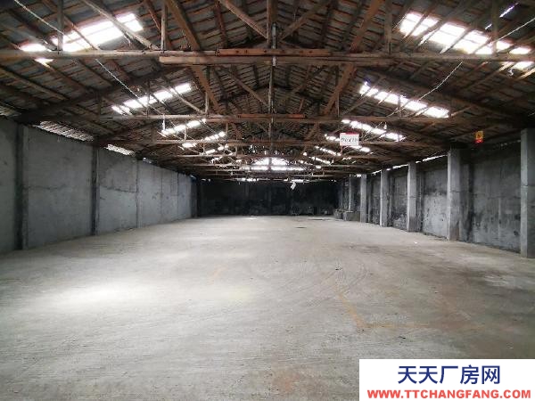 湘西市吉首物资仓库 仓库位于乾州火车站附近顺丰快递代理点旁边南站商行对面