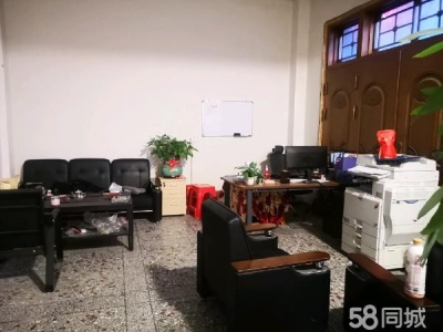 湘西市吉首物资仓库 高新区宏达广场周边，交通便利，车可以开到门口图3