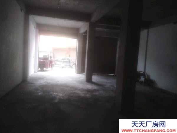 湘西市保靖物资仓库 私人住宅，交通方便，合适做门面及仓库
