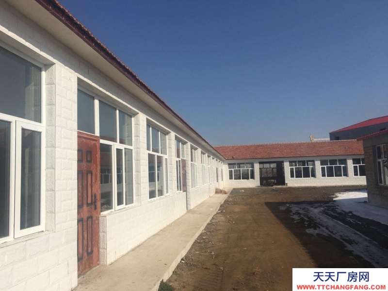 张家口 张北县 (出售) 张北县城42间房屋带院子出售！