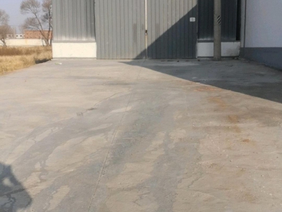 (出租) 和林格尔库房紧邻公路边50米，交通便利，水电齐全，图1