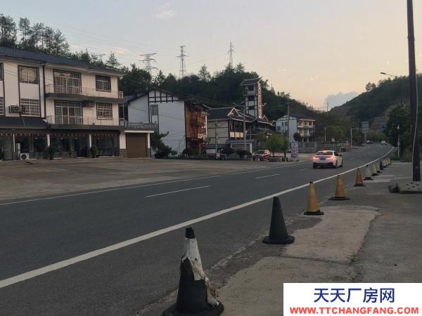张家界市永定物资仓库 位于张花高速西出口500处，地理位置优越