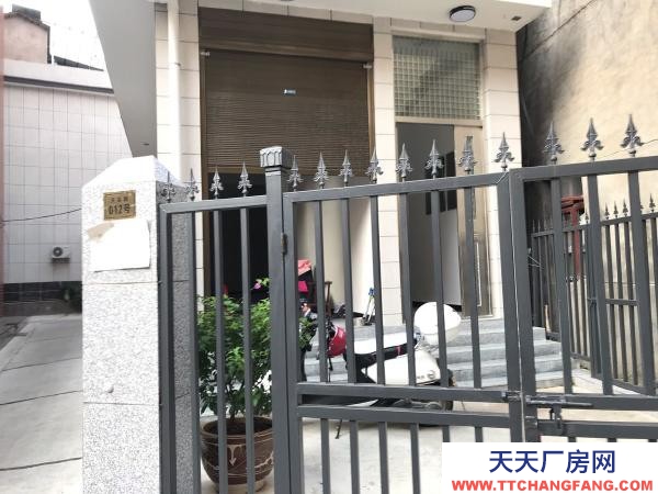 张家界市慈利物资仓库 面积有120平方米，有房屋安全检测报告，适合作仓库等。