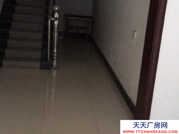 张家界市慈利物资 仓库位置处于地下商业街附近
