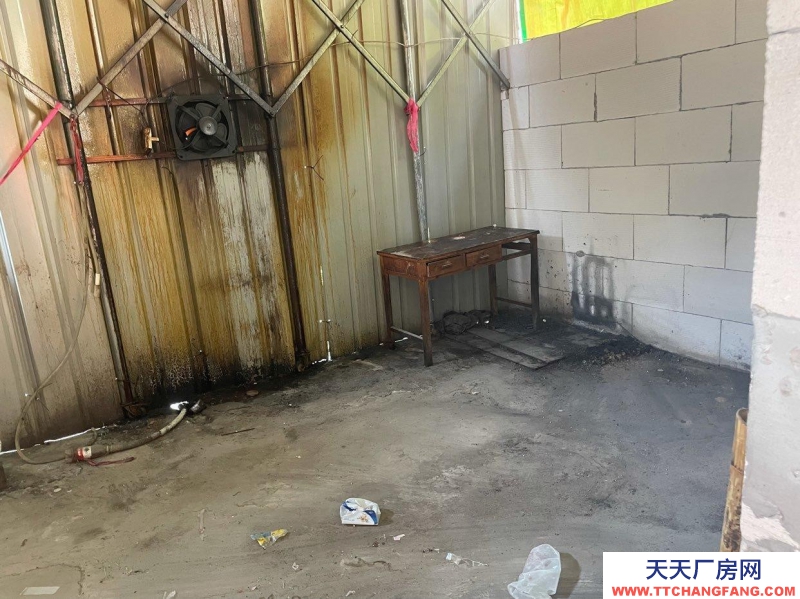 金华市武义(出租) 本仓库沿路边，可经营小本生意，采光位置极好，生活交通便利。