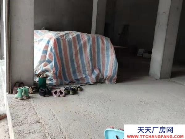 张家界市桑植物资仓库 桑植县新一中学旁 新房出租 仓库出租