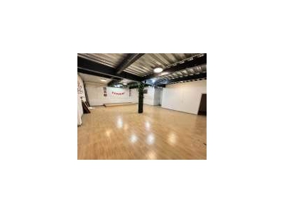(出租) 周口项城西大街长安五巷门面后楼，框架钢结构，交通便利，水电齐全！图1