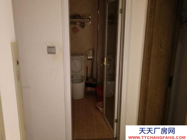 银川市金凤机加工厂房 办公，住家都可以。两层楼