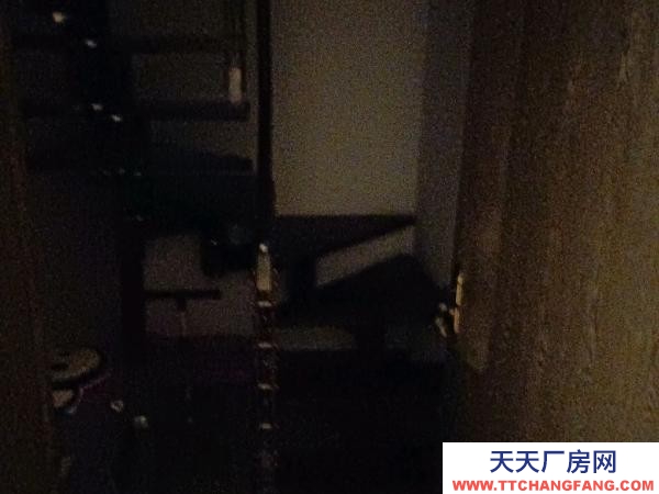 银川市金凤机加工厂房 办公，住家都可以。两层楼