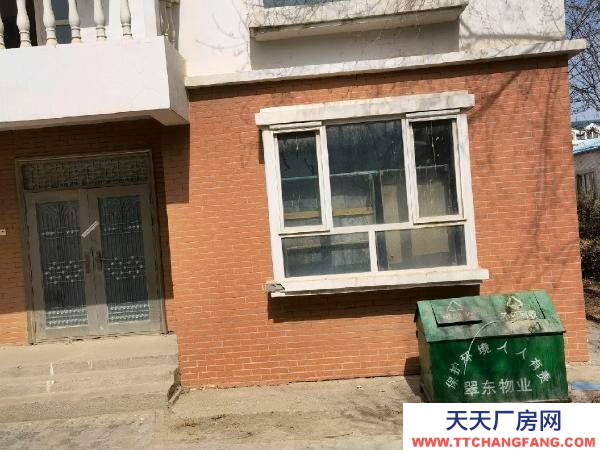 银川市金凤物资仓库 出租房为三层毛胚别墅，每层大通间120平米；物业管理，